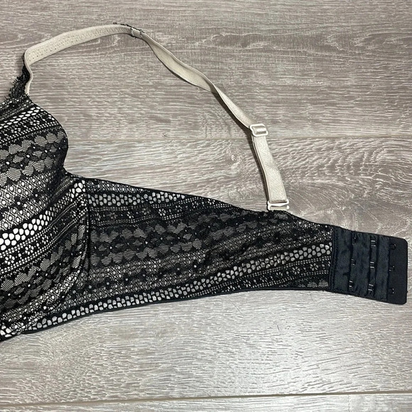 Victoria’s Secret Lined Perfect Coverage Bra Black Lace 38D - Picture 4 of 16